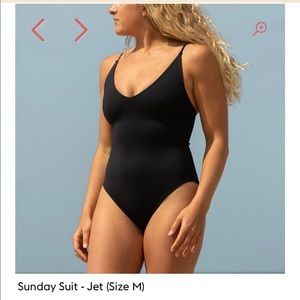 NWOT Left on Friday Sunday Suit One Piece Swimsuit in Black, Size Medium